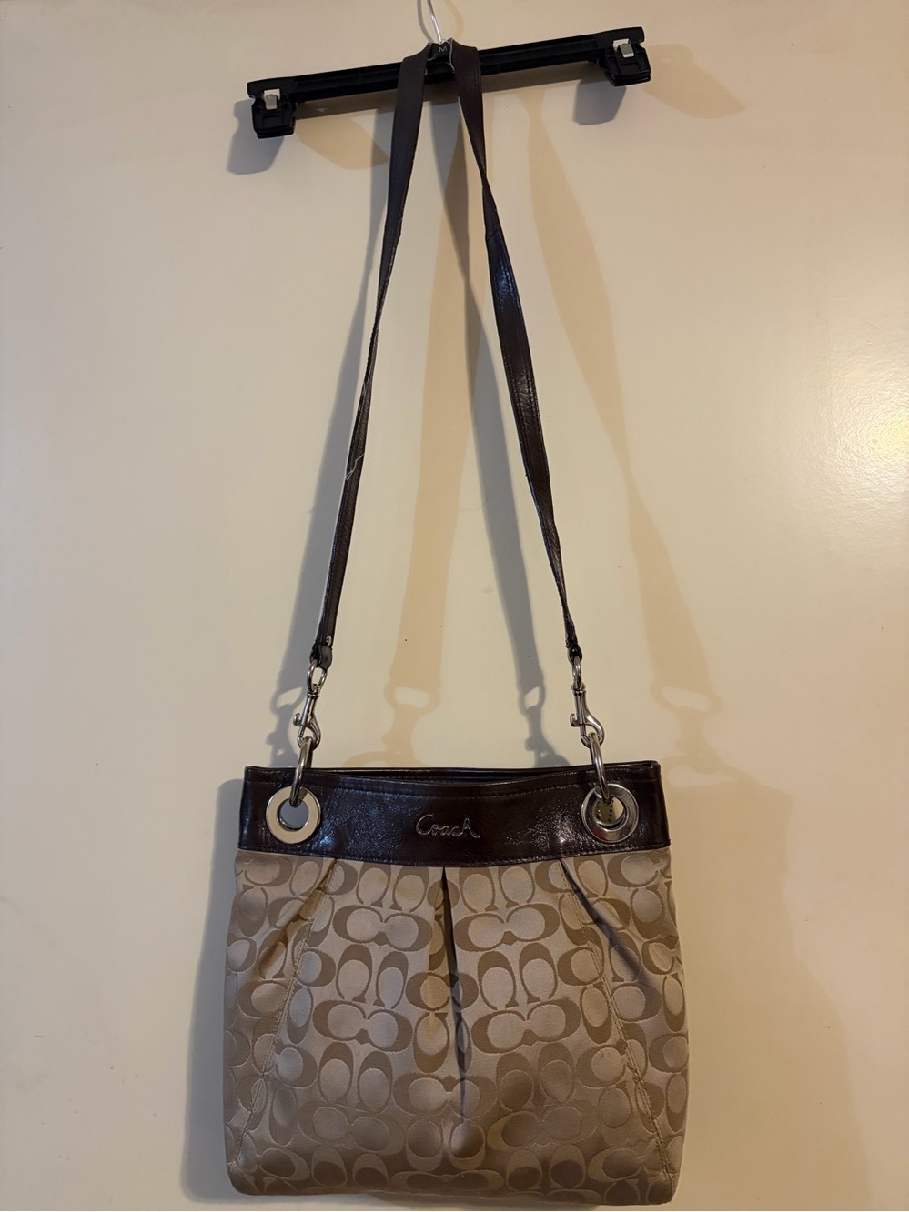 Vintage Y2K Coach Khaki Canvas Shoulder Bag with Dark Brown Trim